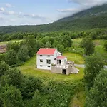 Fjord Northern Lights House * Lakselvbukt