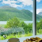 Fjord Northern Lights House * Lakselvbukt
